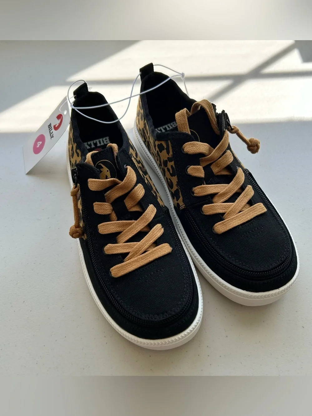 Billy Footwear Kids Shoes Size 4 Black Cheetah Harbor Essential Low Top New